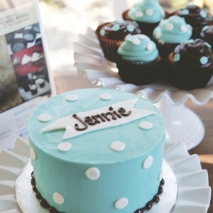 Cake and cupcake display