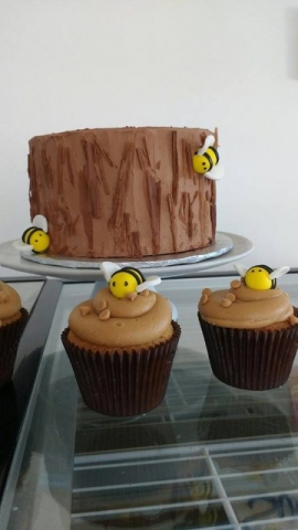 Cakes & Cupcakes westlake village