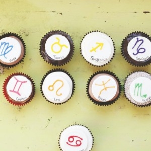 cupcakes and delectable bread pudding for different occasions